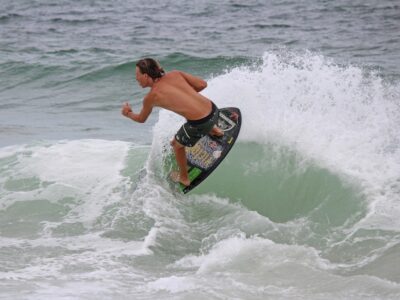 faire du skimboard