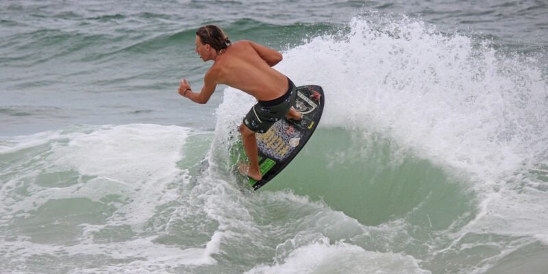 faire du skimboard