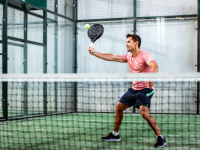 jouer au padel