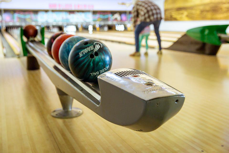 Une liste de A à Z des termes de bowling les plus importants et leurs définitions